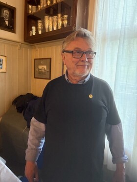 Arve Farstad tildelt NBFs fortjenstmerke Arve Farstad tildelt NBFs fortjenstmerke